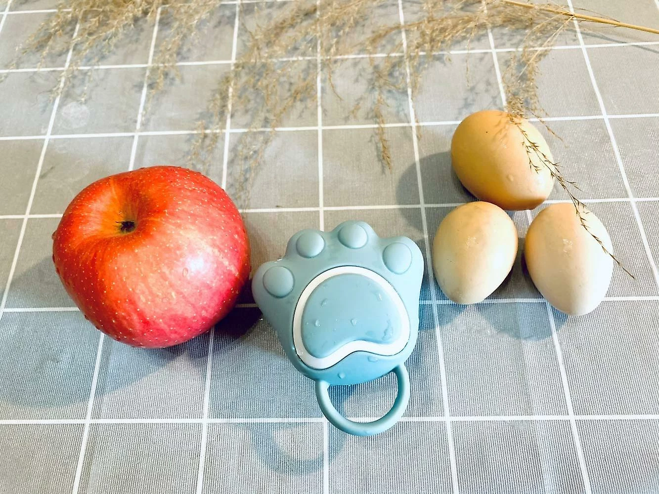 Sunrain Dog Bath Brush Pet Shampoo Brosse Compatible Avec Le Massage Apaisant Lavage Déshedding 3 Sunrain Dog Bath Brush Pet Shampoo Brosse Compatible Avec Le Massage Apaisant Lavage Déshedding – Image 3