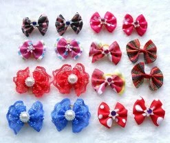 Wonderful Fong 50pcs / Pack Dog Hair Bows Paires Strass Perles Fleurs Topknot Mix Styles Dog Bows Pet -Pet Soin 447481122 max